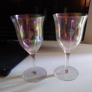 2 - 8oz IRIDESCENT glasses. Very romantic
